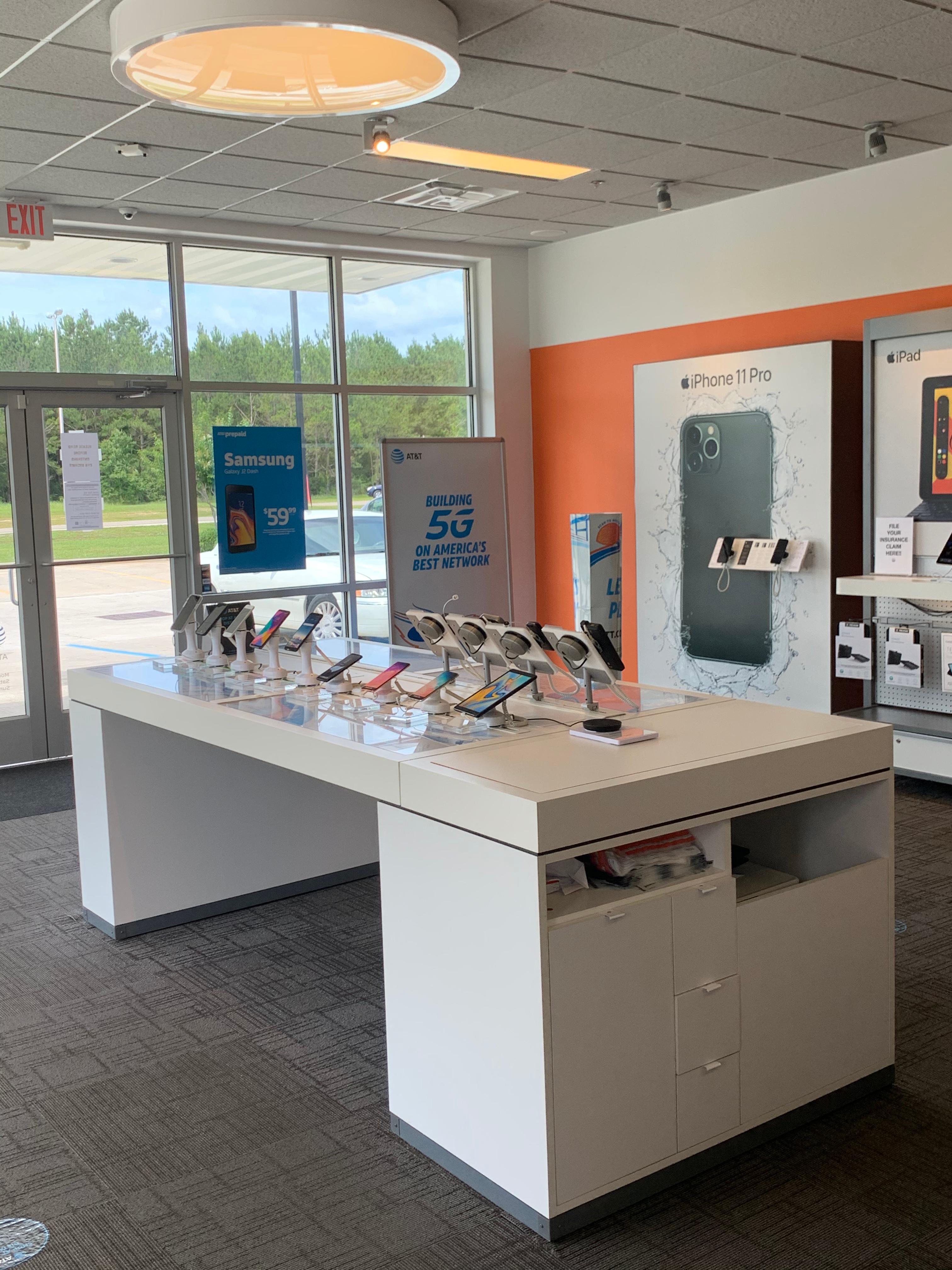 AT&T Store Photo