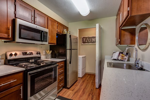 Images Commons at Creekside Apartments