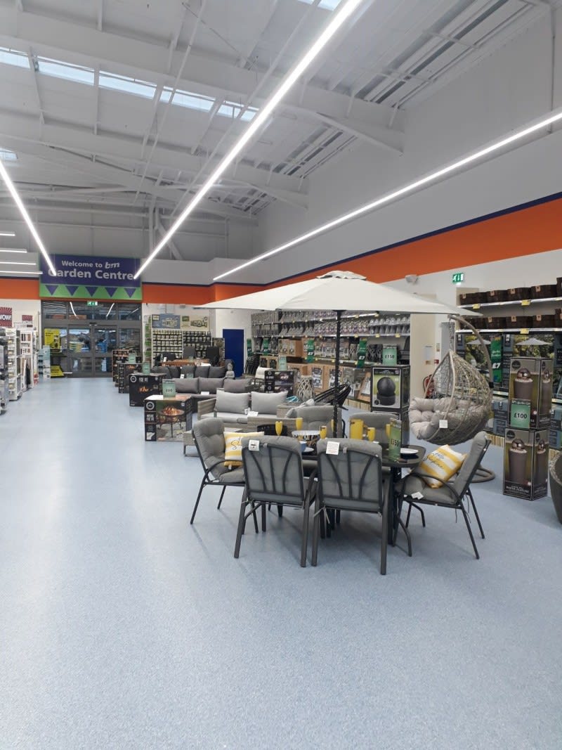 B&M's brand new store in Robroyston stocks a huge range of Garden Furniture; everything from patio and dining sets, to hammocks, swing chairs and much more!