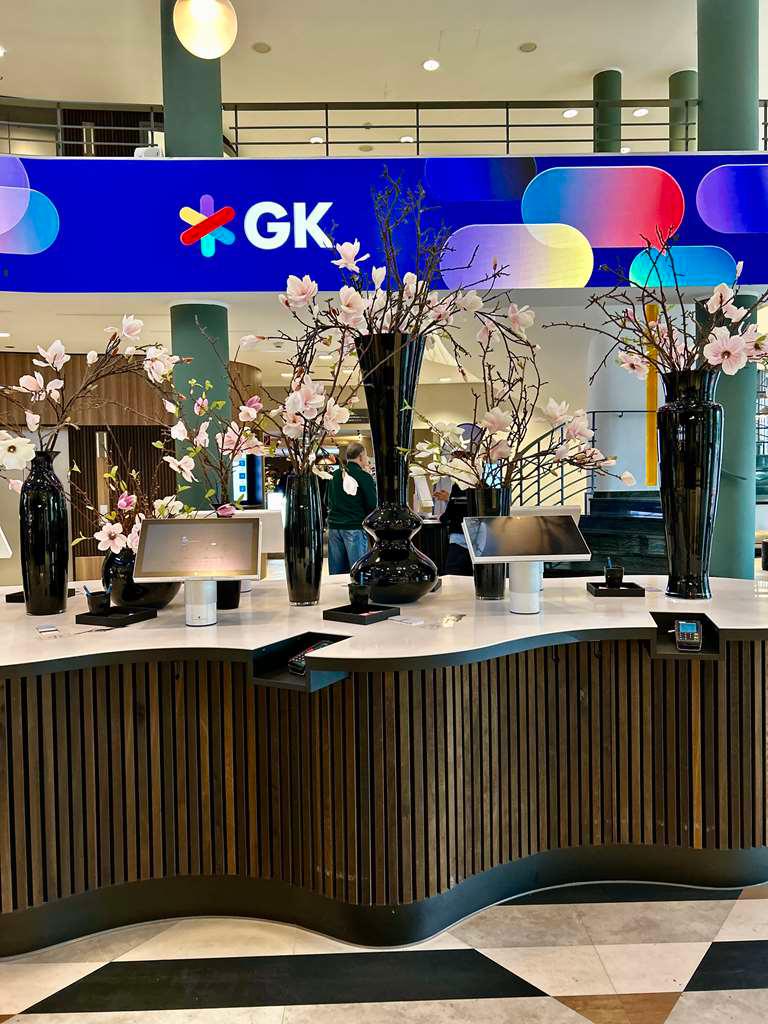 Check In & Check Out Kiosk Hotel Berlin, Berlin, a member of Radisson Individuals Berlin 030 26050
