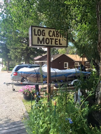 Images Log Cabin Motel