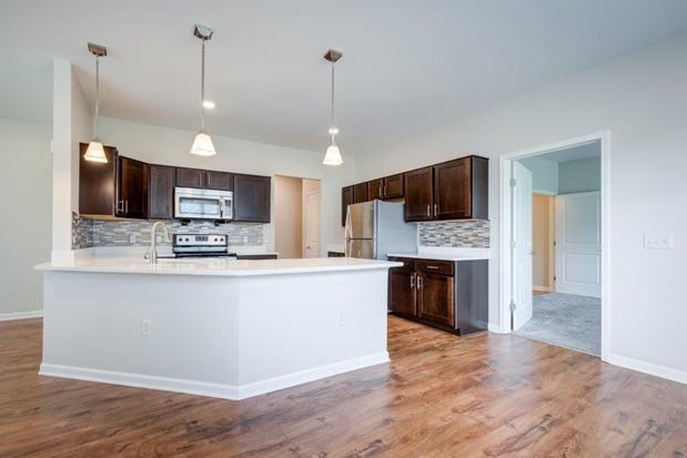 Images The Marquis at the Woods Apartments & Townhomes