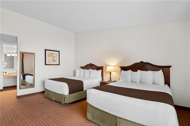 Images Best Western Chieftain Inn