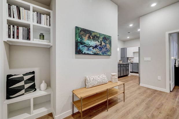Images Ascend at Pioneer Hill