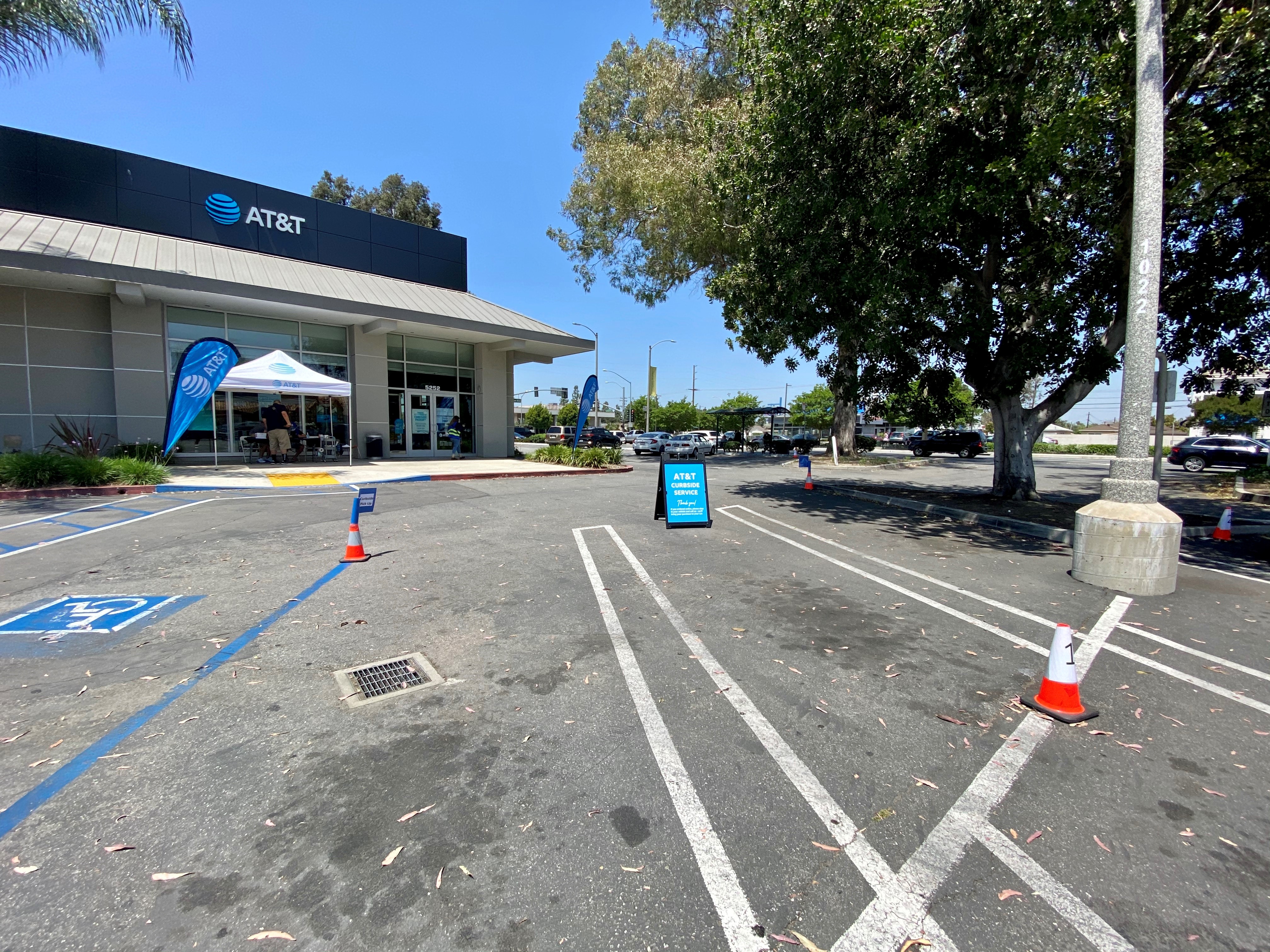 AT&T Store Photo