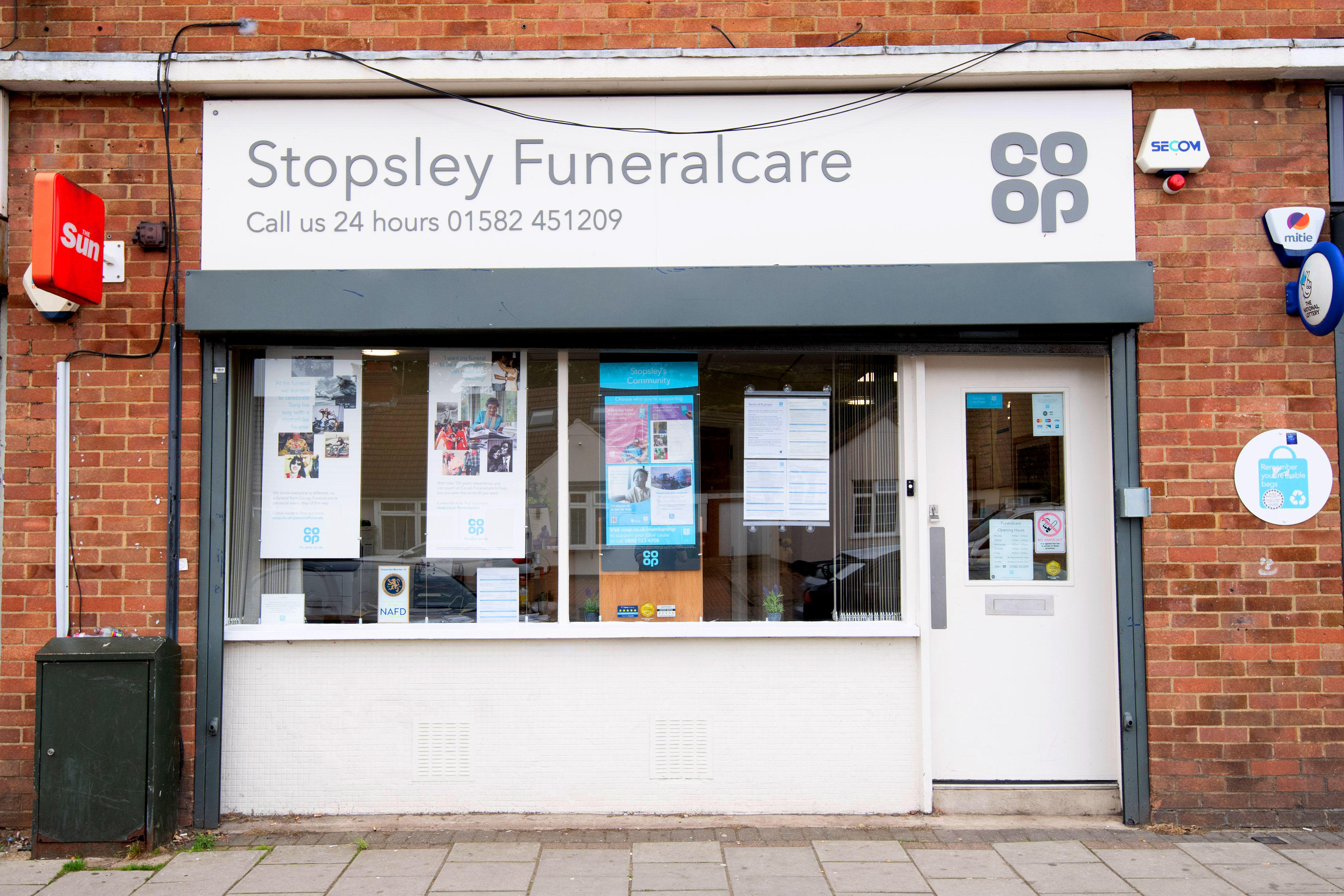 Images Stopsley Funeralcare