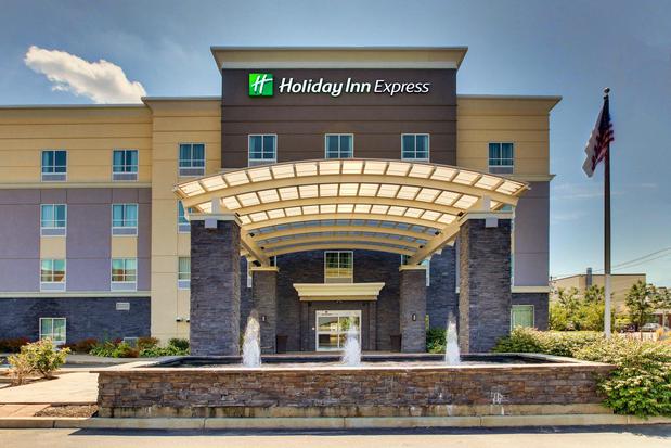 Images Holiday Inn Express Cheektowaga North East by IHG