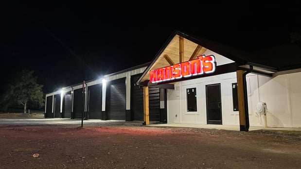 Images Hanson’s Tire & Auto