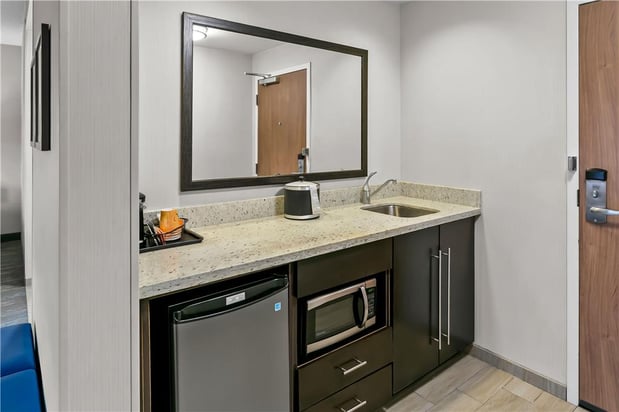 Images Hampton Inn & Suites Baltimore/Woodlawn