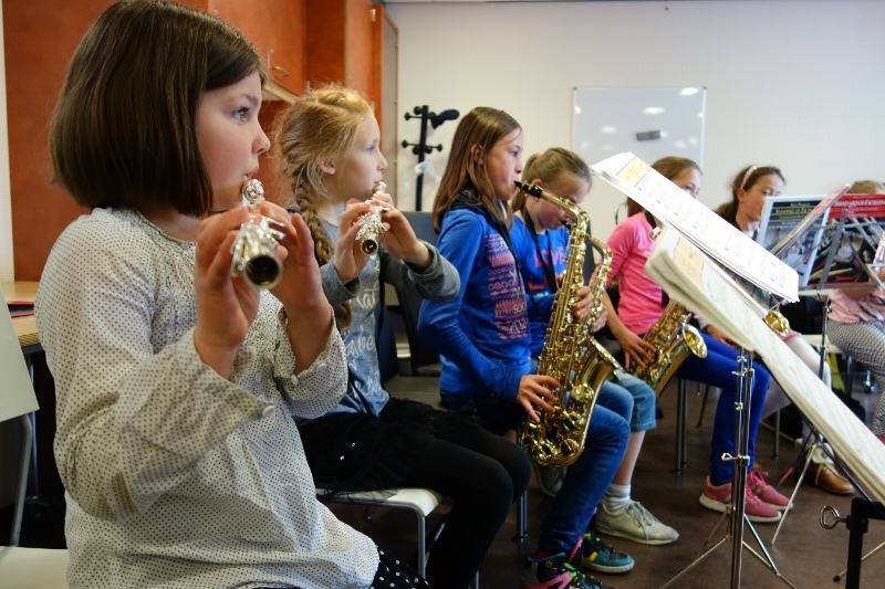 Foto's Nieuwerkerkse Muziekschool