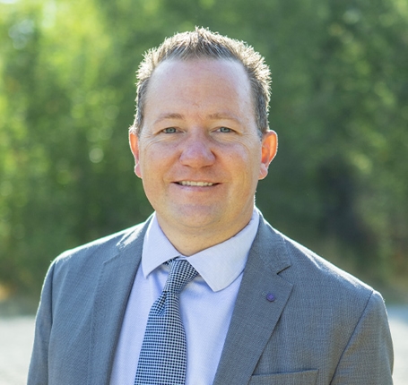 Ryan Ficklin is an associate attorney at Eric M. Swinyard & Associates, PLLC. Prior to practicing law in Utah, Ryan practiced family law in Southern California. In 2017, Ryan relocated back to his home state of Utah to focus on serving the people of Utah who need legal representation, particularly in the family law realm.