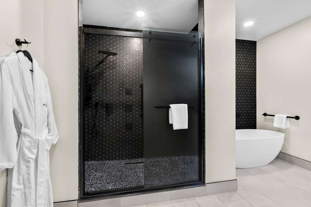 Larger King Suite