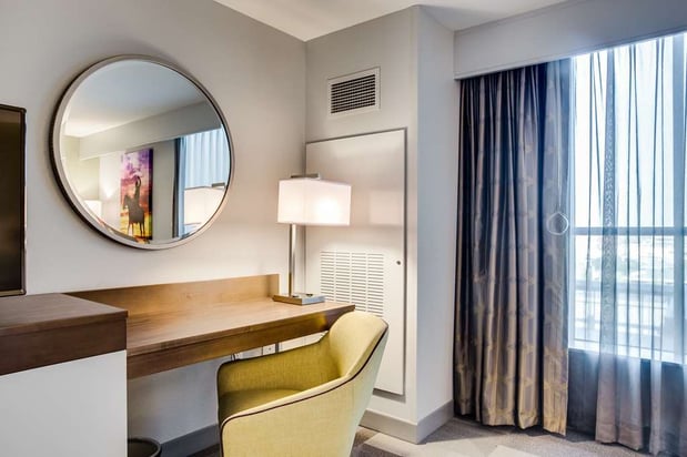 Images Hampton Inn & Suites Fort Worth Downtown