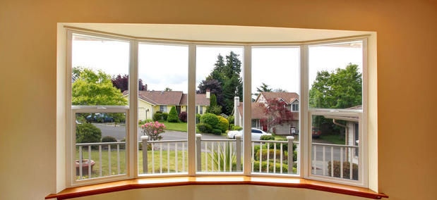 Images Miracle Windows & Showers