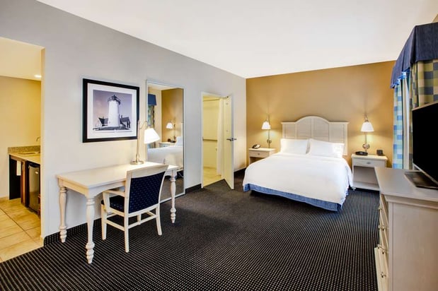 Images Hampton Inn & Suites Cape Cod-West Yarmouth