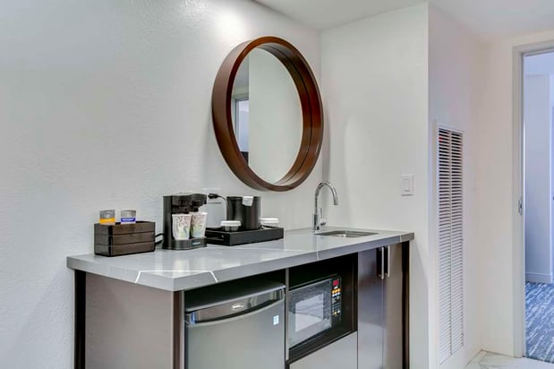 Images Embassy Suites by Hilton Louisville East