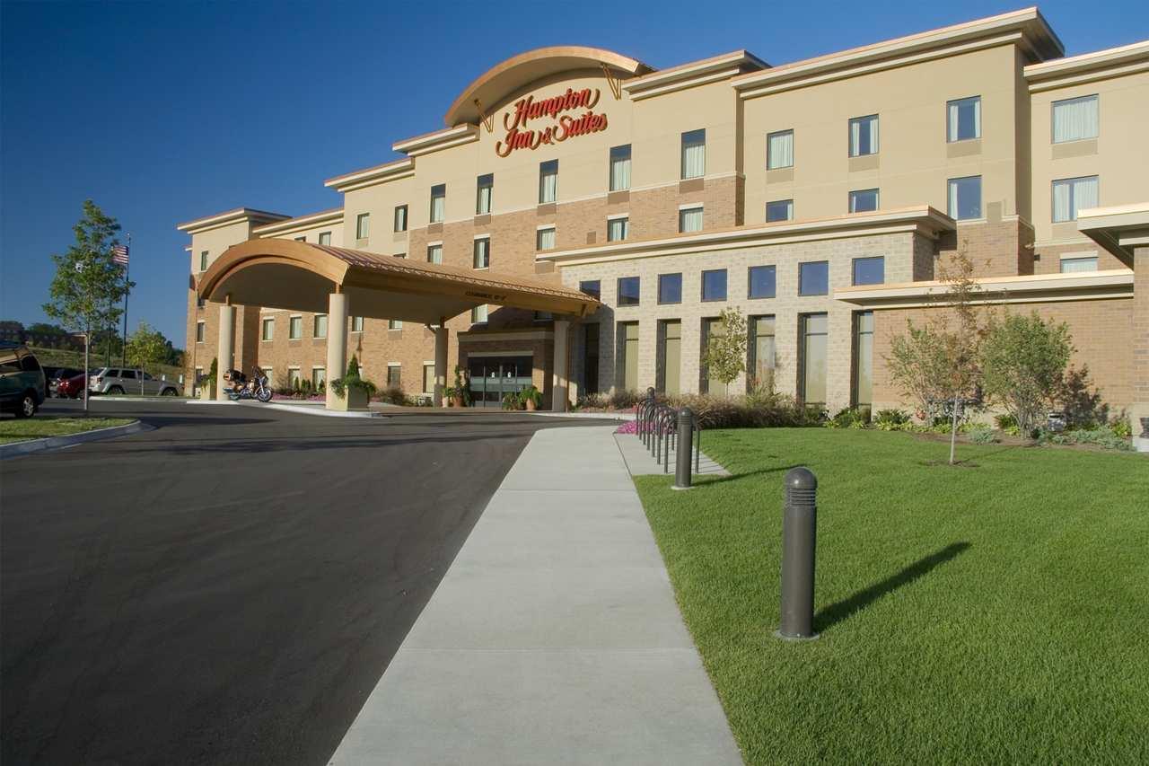 Hampton Inn & Suites Madison-West