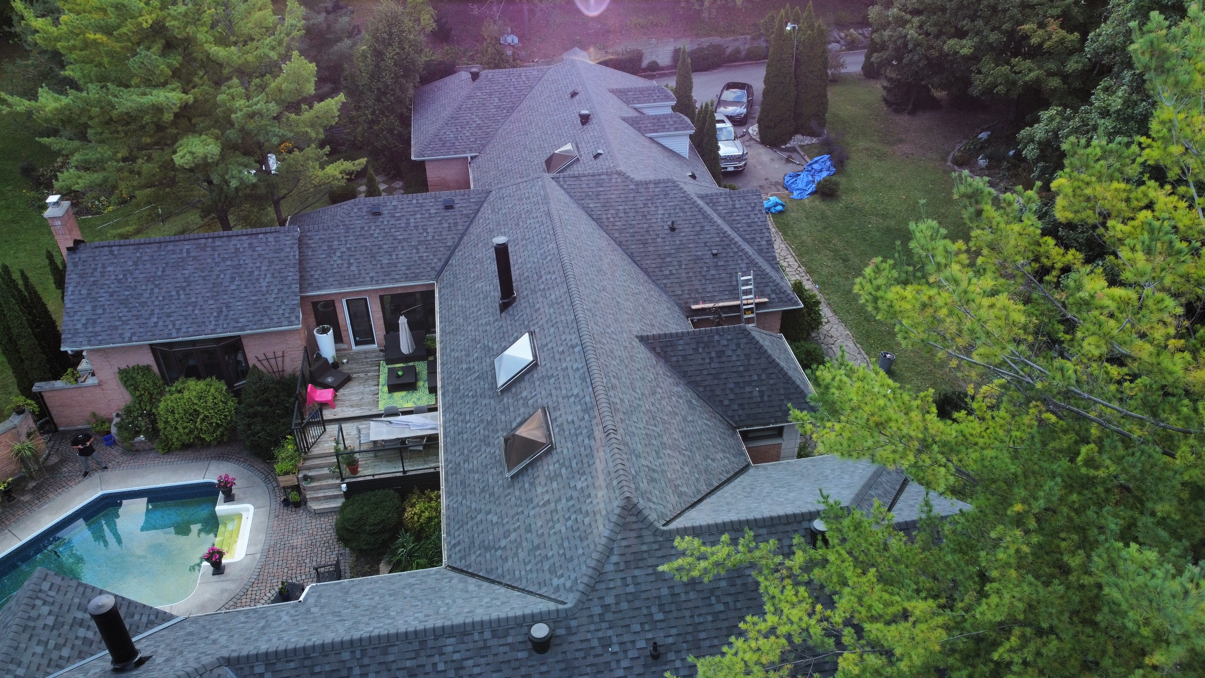 Images Ontario Certified Roofing