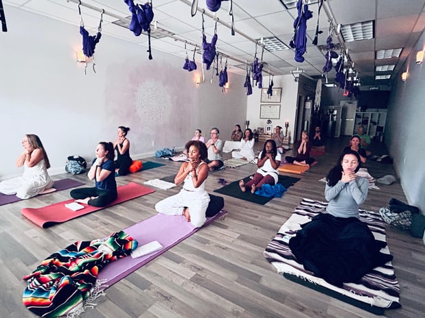 Images SOHAM YOGA