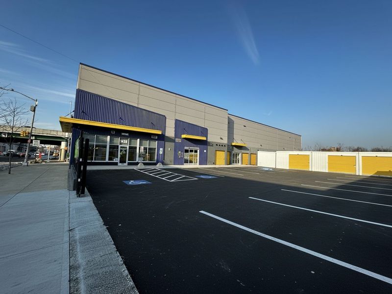 3897_Alternate Beauty Image