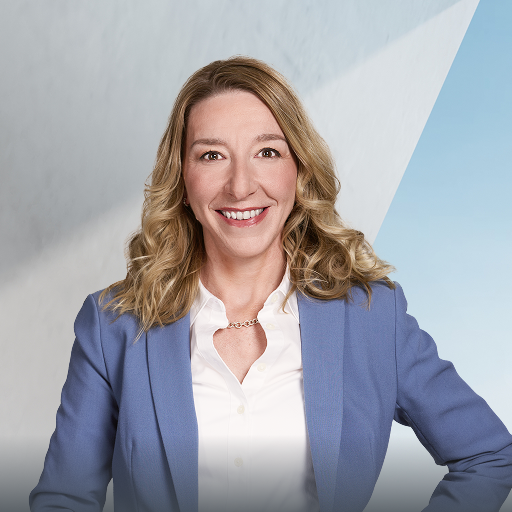 Rebecca Lambert headshot.