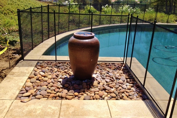 Images Safeguard Architectural Glass & Mesh Pool Fence