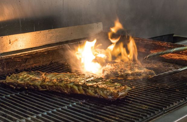 Images Country Sweet Chicken & Ribs