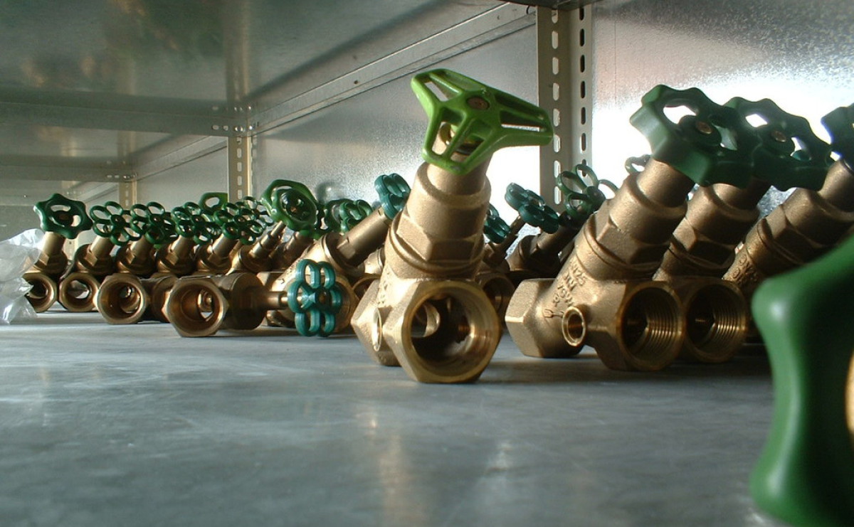 Goss GmbH & Co. KG Dachdeckung & Sanitärtechnik, Industriestr.  4 in Nürnberg