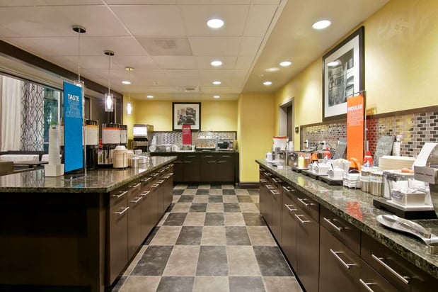 Images Hampton Inn & Suites Bellevue Downtown-Seattle