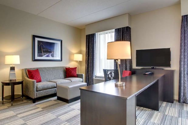 Images Hampton Inn & Suites Greenville Airport