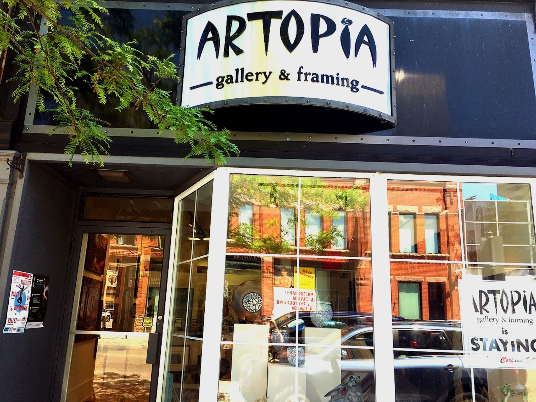 Images Artopia Gallery & Framing
