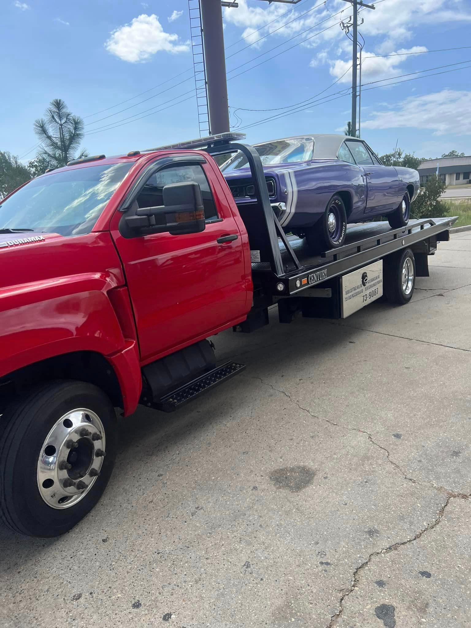 For secure and damage-free vehicle transport, J&J Affordable Towing provides flat bed tow truck services. Our flat bed tow trucks feature a flat platform that safely accommodates a wide range of vehicles, including luxury cars, antique vehicles, and those with low clearance. When you require the highest level of care and protection for your vehicle during transport, our flat bed tow truck service is the ideal choice.