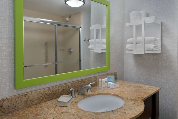 Images Hampton Inn and Suites-Winston-Salem/University Area NC