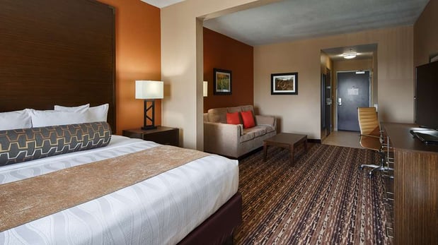 Images Best Western Plus Elmendorf Hotel / San Antonio Hotel