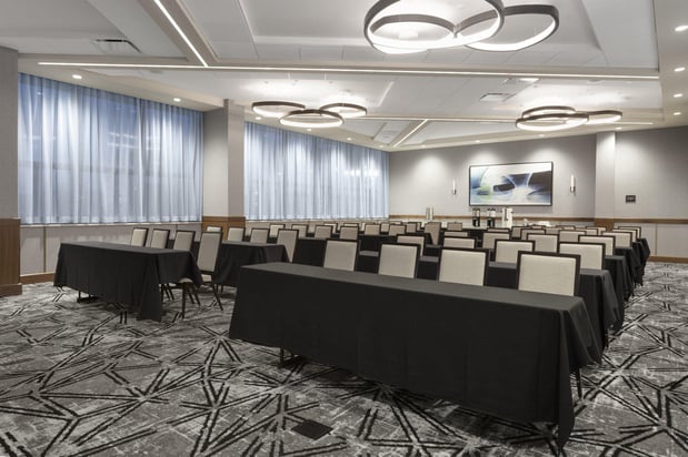 Images Crowne Plaza Lansing by IHG