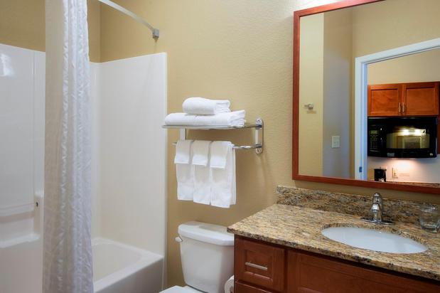 Images Candlewood Suites Fort Worth/West, an IHG Hotel
