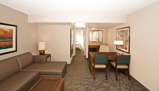 Images Embassy Suites by Hilton Colorado Springs