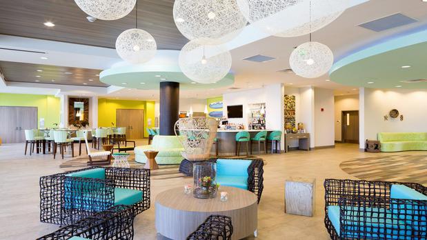 Images Holiday Inn Resort Fort Walton Beach by IHG