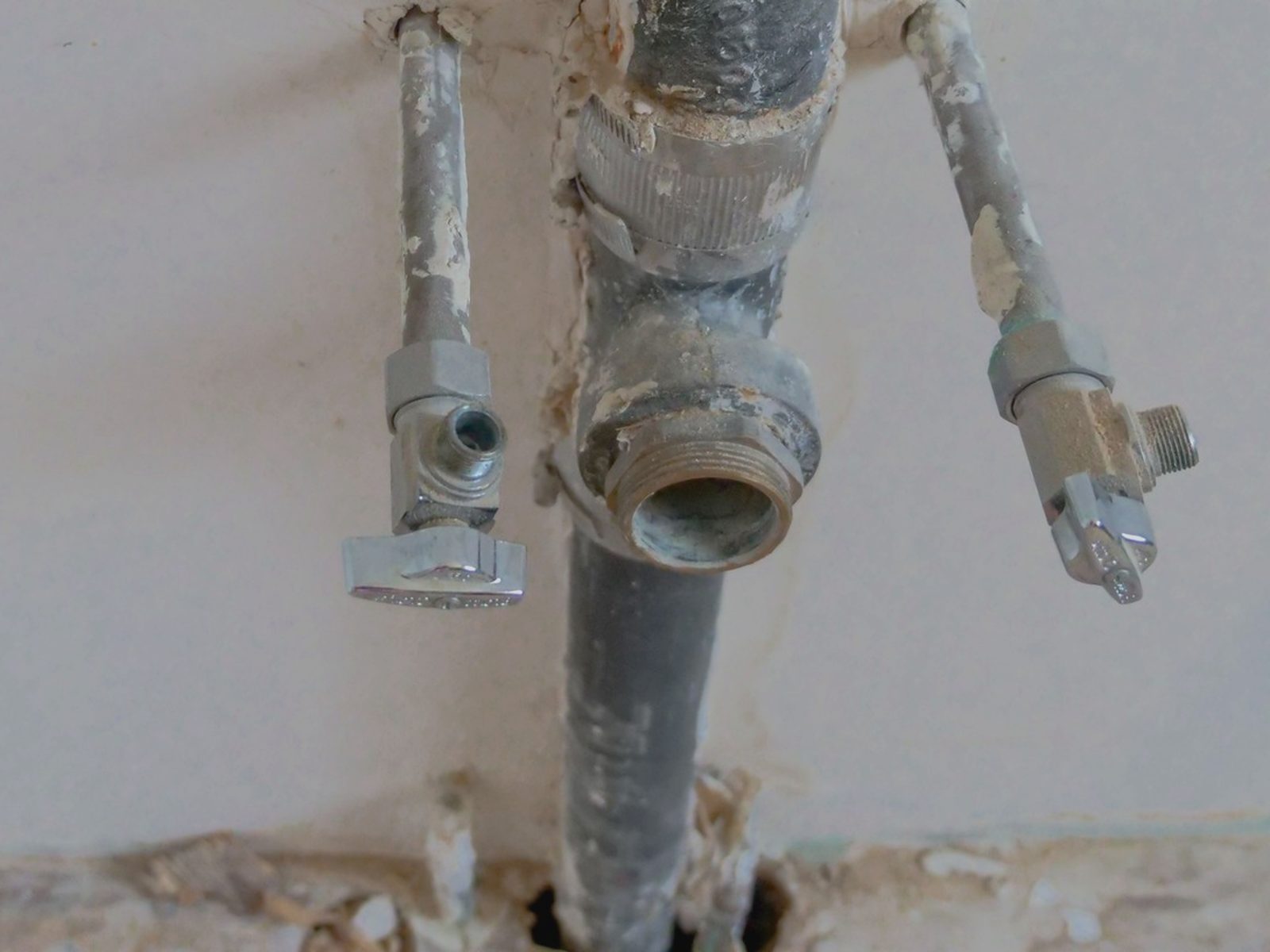 Lawson Plumbing Logo