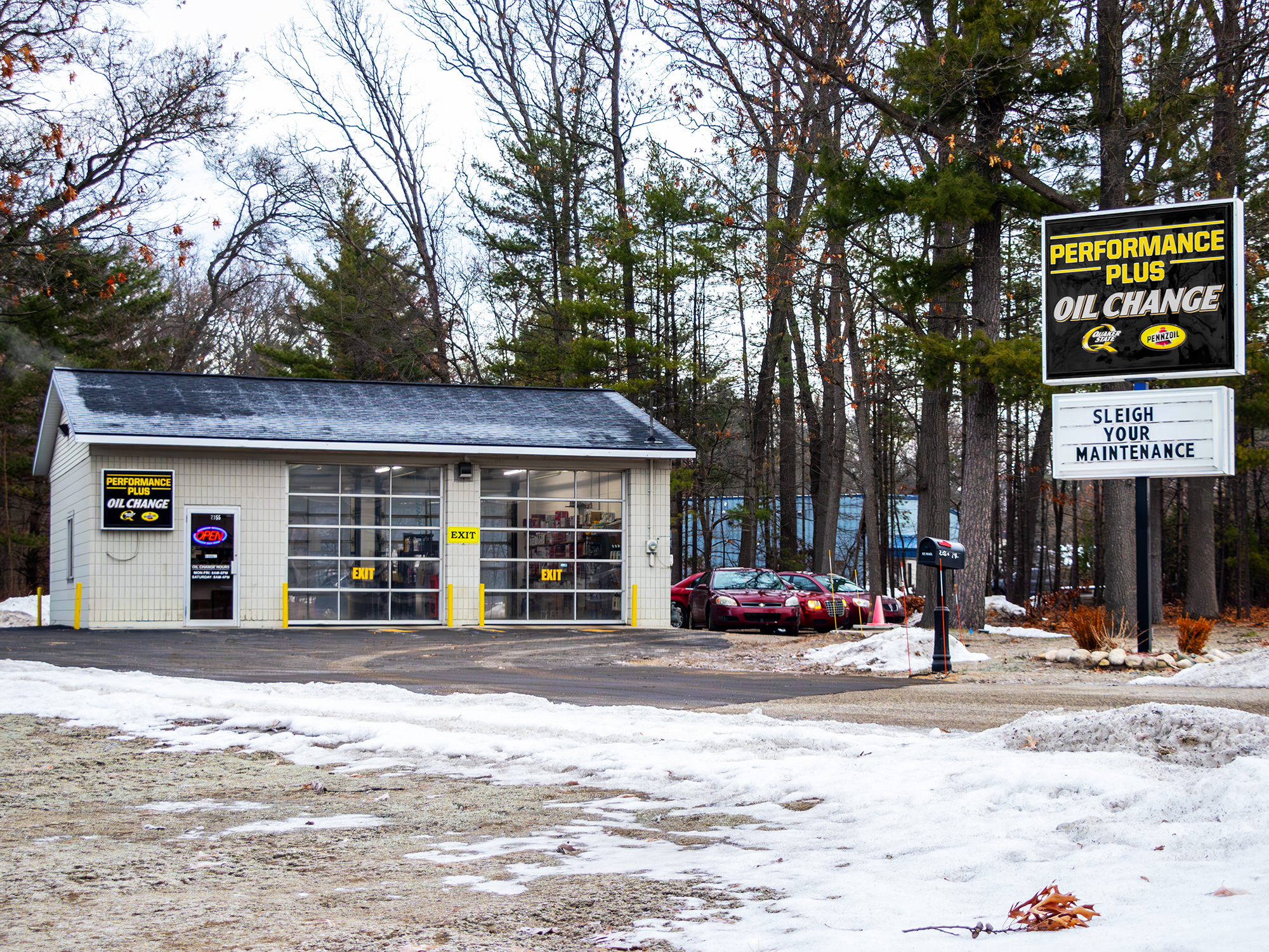 Performance Plus Quick Oil Change Muskegon - Holton Rd