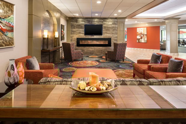 Images Holiday Inn Wichita East I-35 by IHG