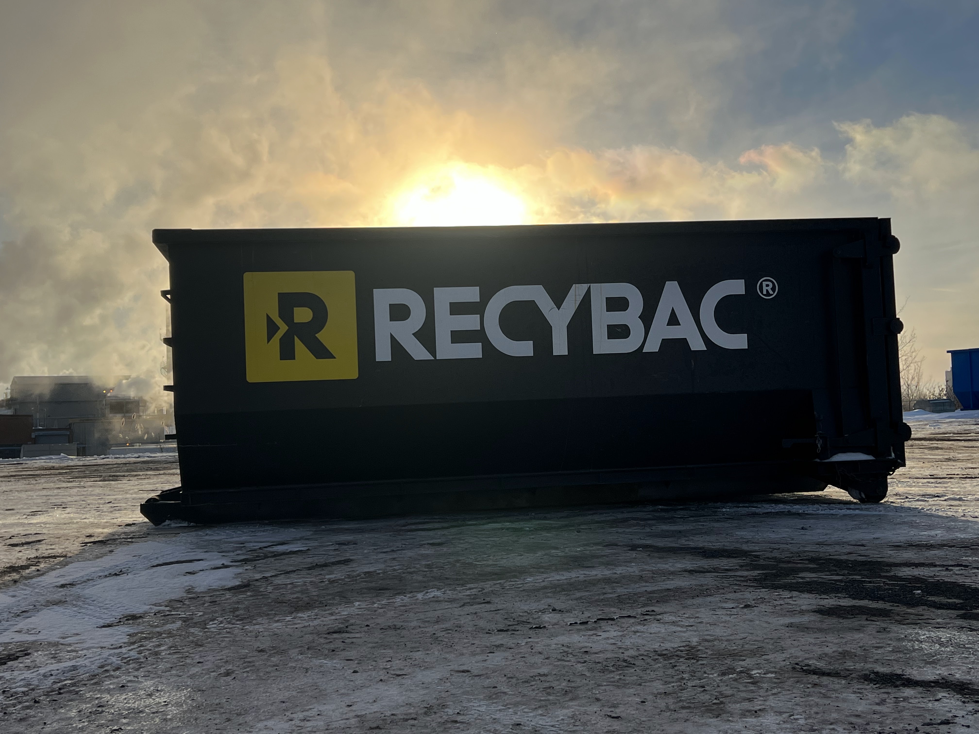 Images Location de conteneur RECYBAC Longueuil