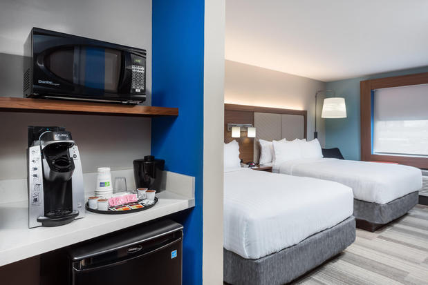 Images Holiday Inn Express & Suites West Plains Southwest, an IHG Hotel