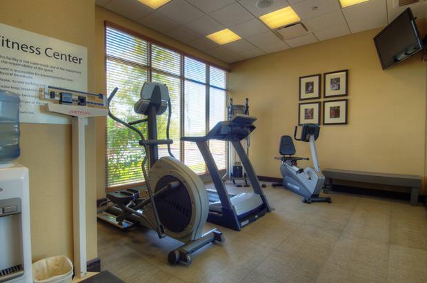 Images Holiday Inn & Suites Phoenix Airport by IHG