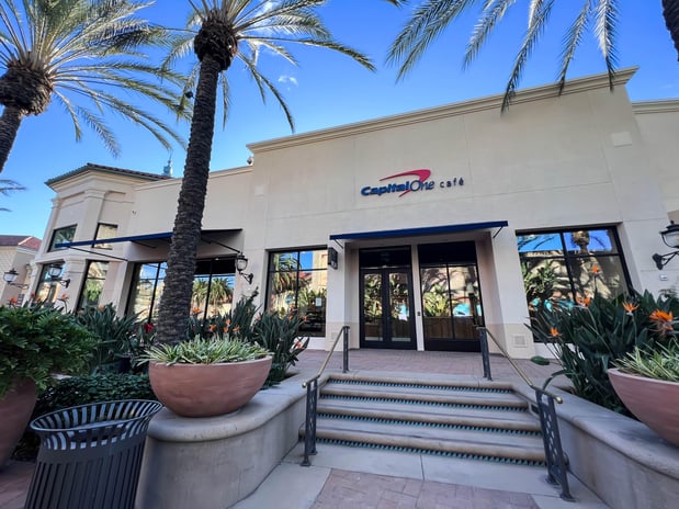 Images Capital One Café