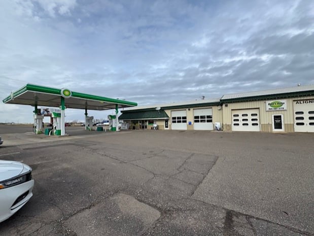Images Don's Auto Service and Repair - BP Gas Station