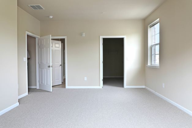 Stonegate apartment bedroom