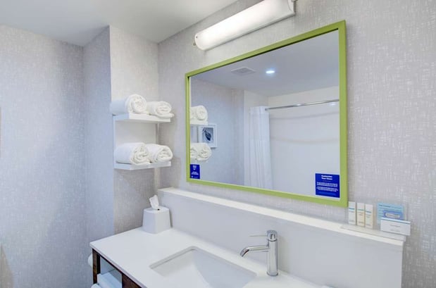 Images Hampton Inn & Suites Portland West