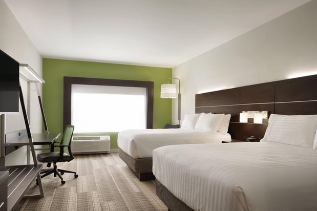 Images Holiday Inn Express Knoxville-Strawberry Plains by IHG