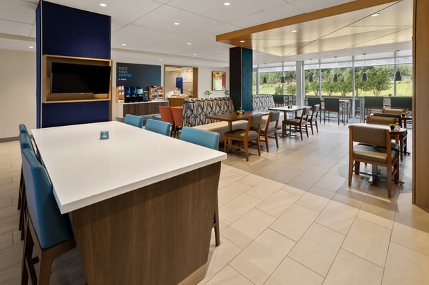 Images Holiday Inn Express & Suites Waynesboro East by IHG